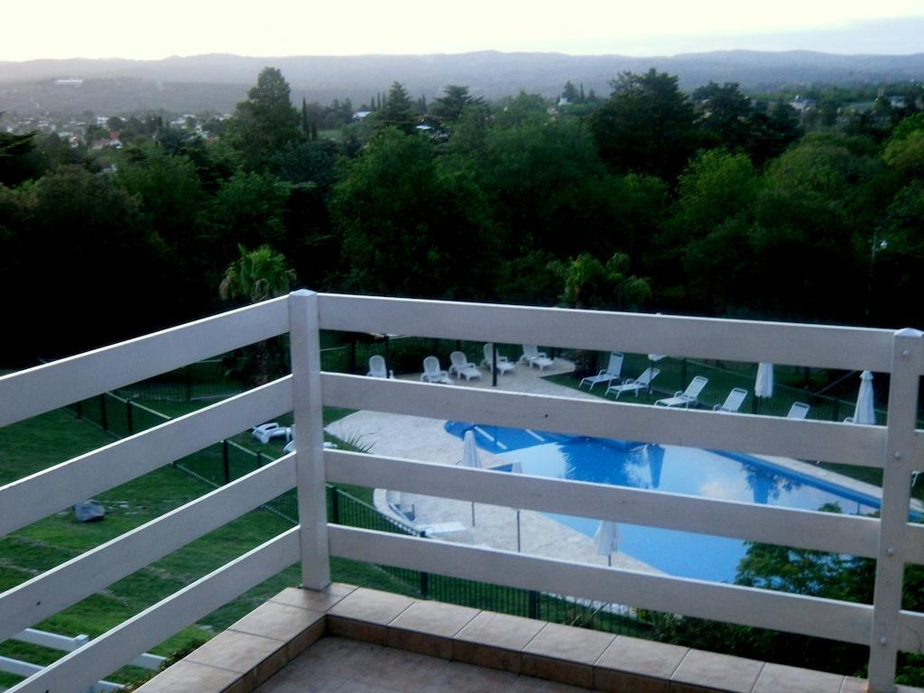 Las Ardillas Cabanas Y Suites La Falda Zimmer foto