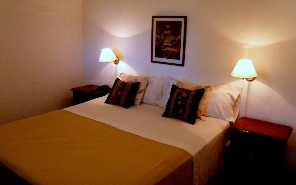 Las Ardillas Cabanas Y Suites La Falda Zimmer foto